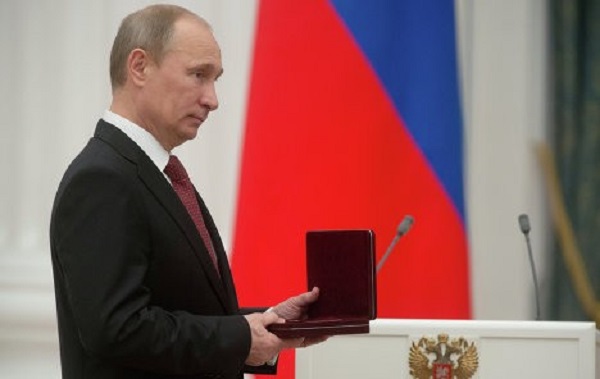 Путин наградил орденом Дружбы депутата парламента Азербайджана